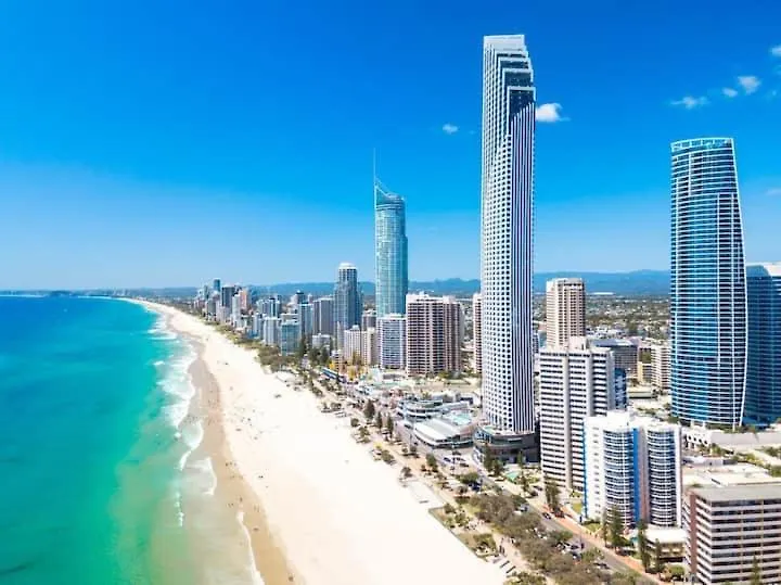 Legends Hotel Penthouse Lvl Spa Suite In Surfers Paradise Gold Coast