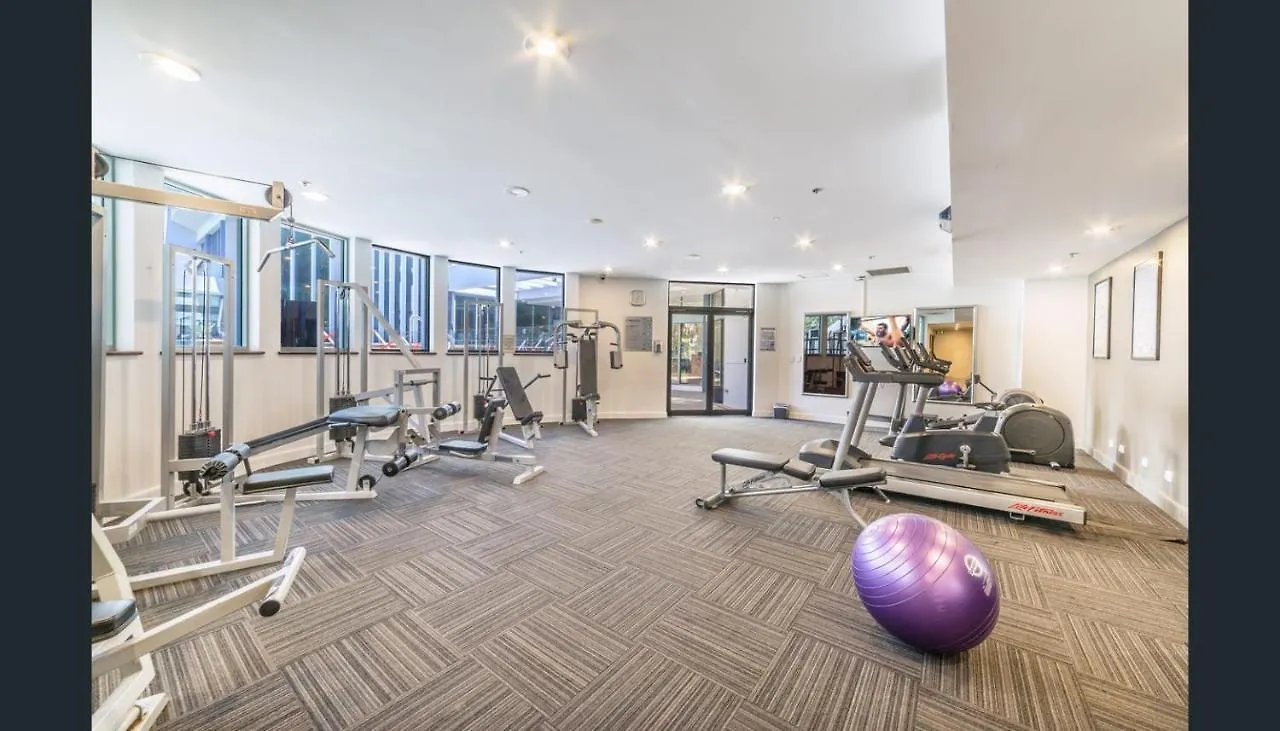 Legends Hotel Penthouse Lvl Spa Suite In Surfers Paradise Gold Coast 0*,  Australia
